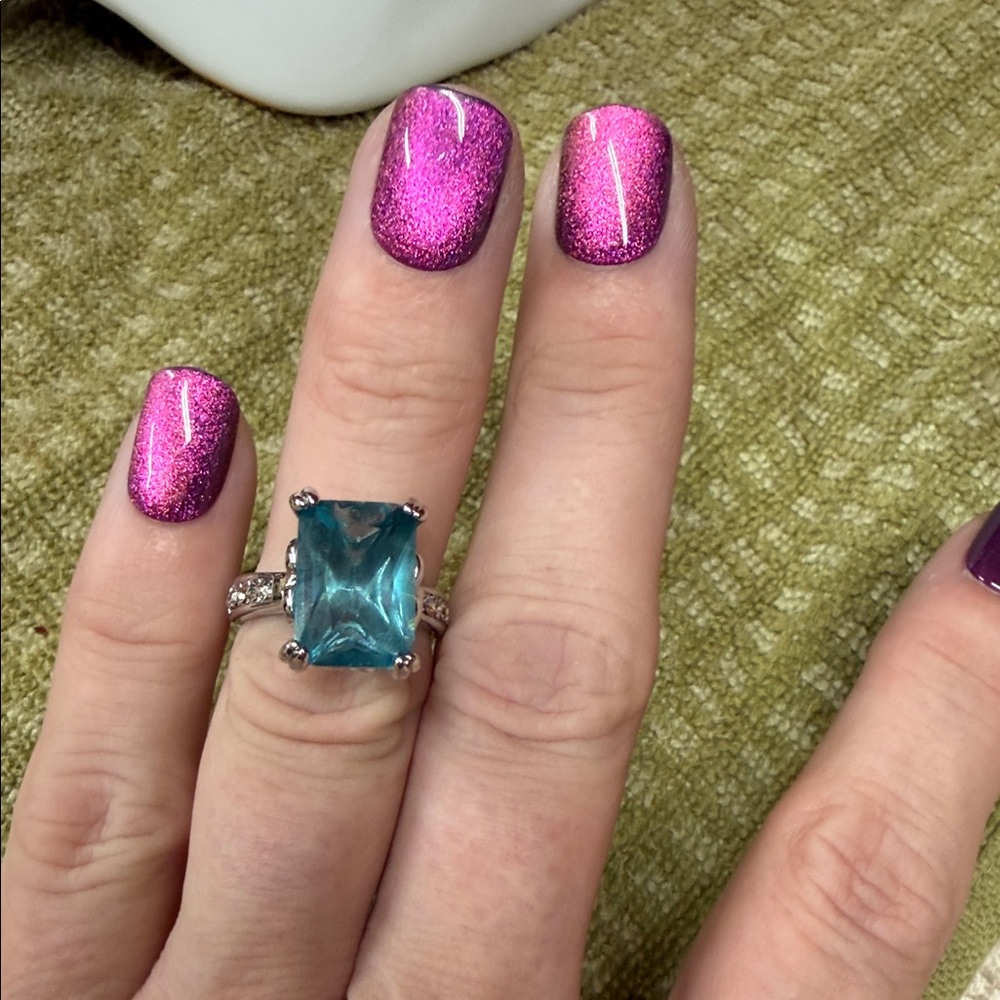 Elegant Silver and Blue Gemstone Ring